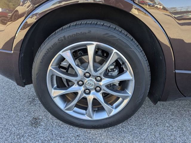 Used 2020 Buick Envision Essence w/ Experience Buick Package image 11