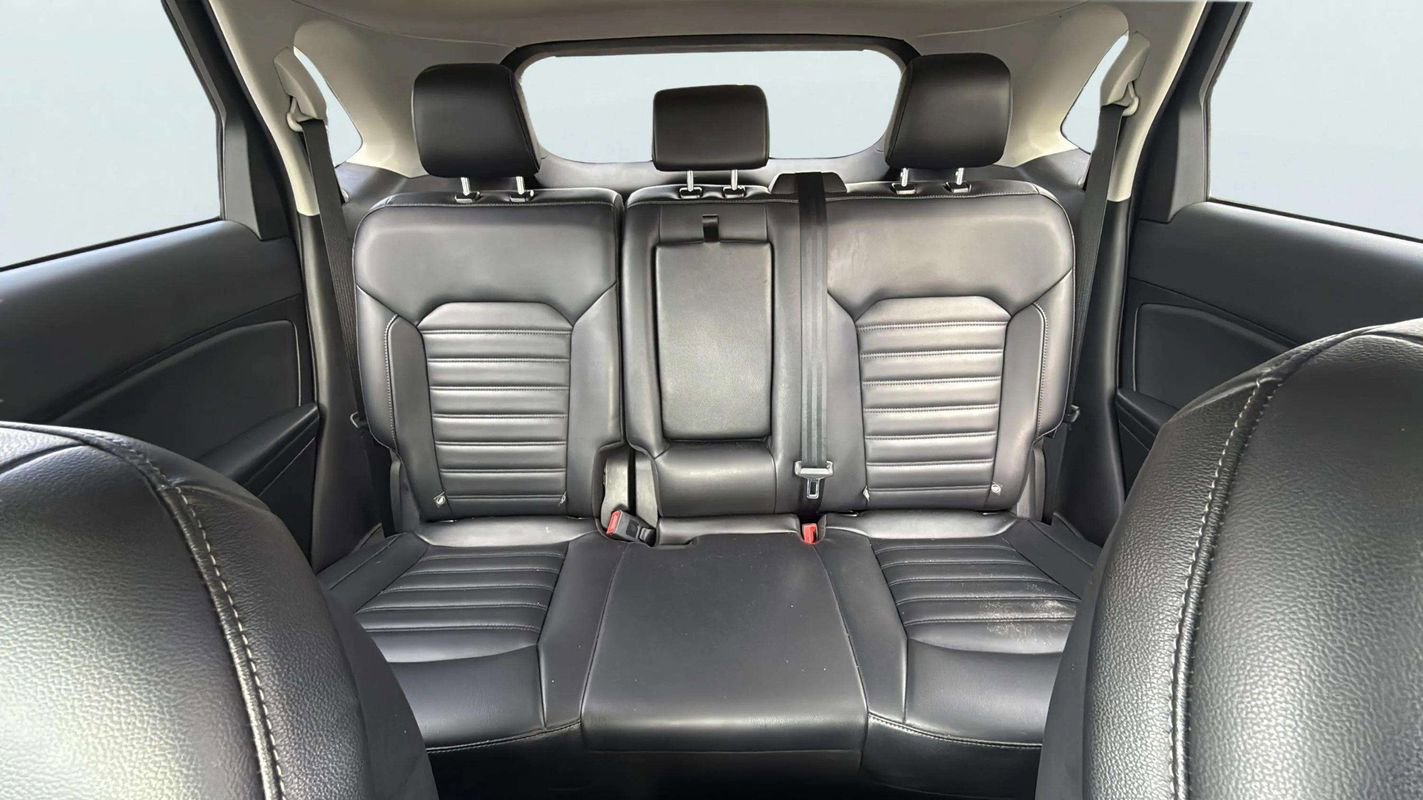 Used 2024 Ford Edge SEL image 17