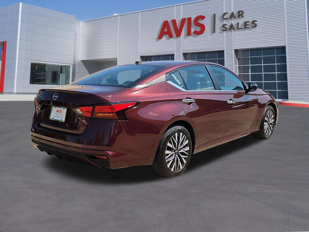Used 2025 Nissan Altima 2.5 SV FWD image 6