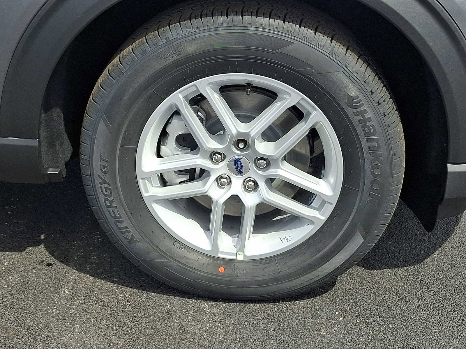 New 2026 Ford Explorer Active AWD/4WD image 7