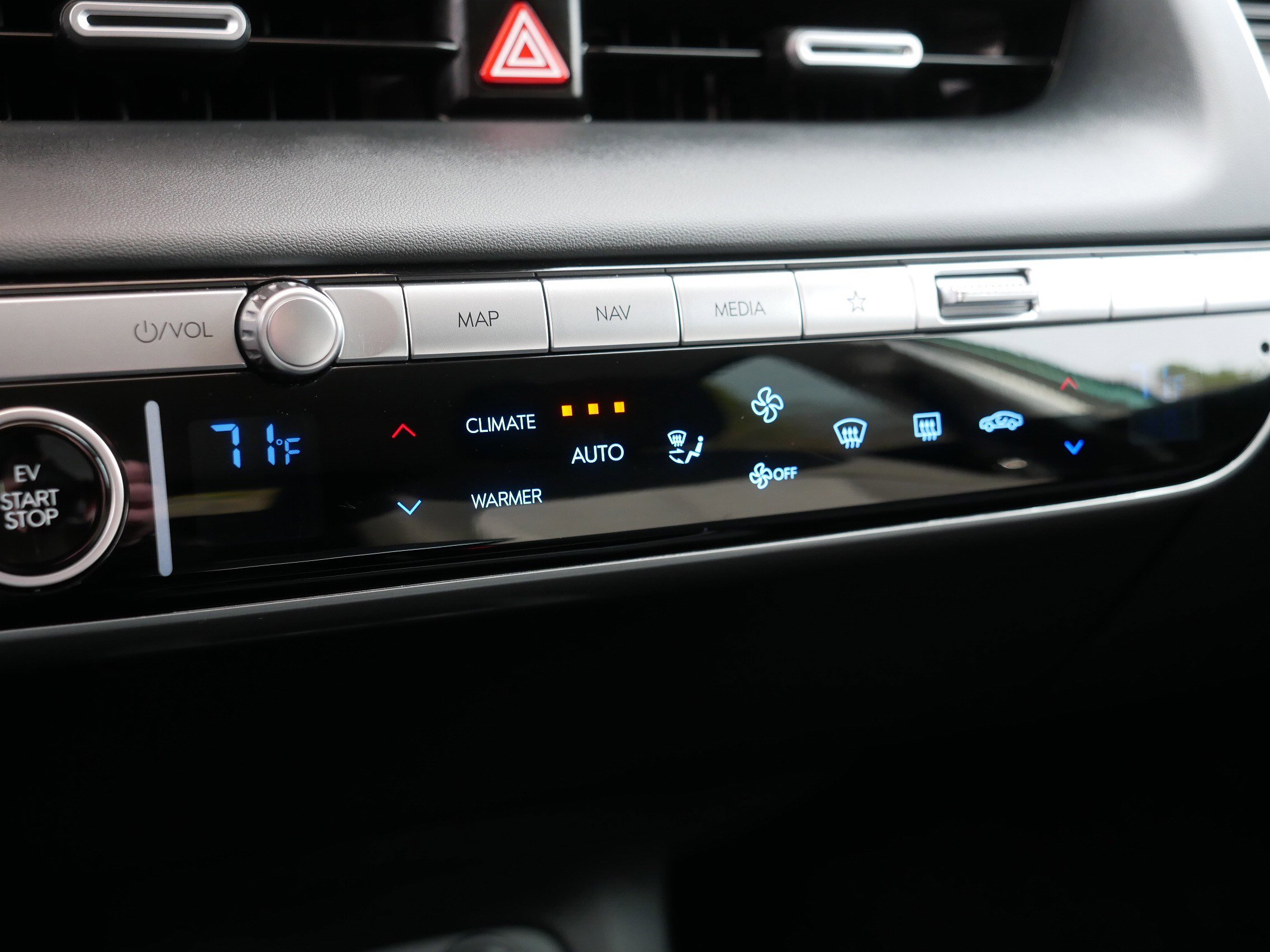 Used 2024 Hyundai Ioniq 5 SEL image 23