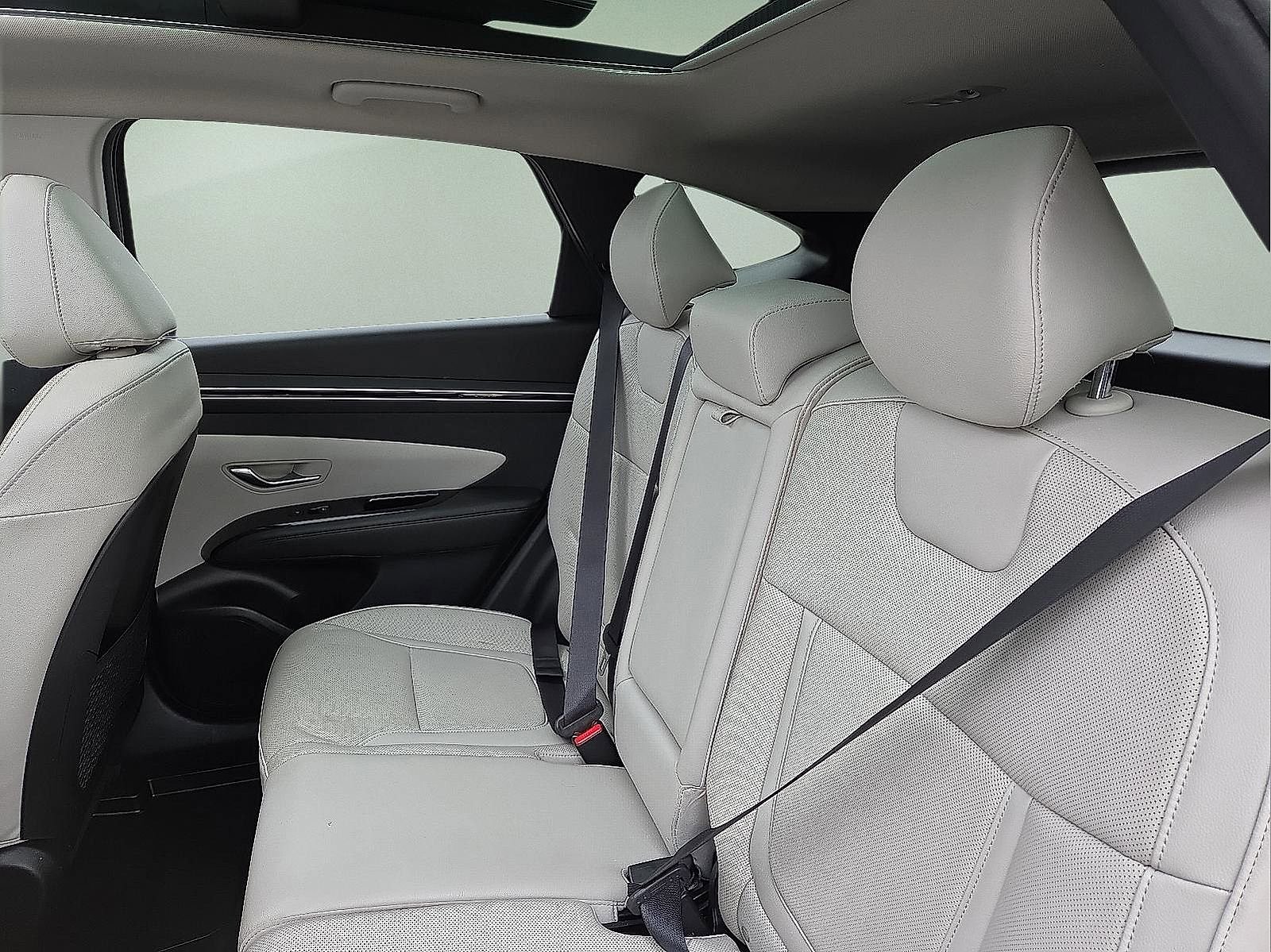 Used 2022 Hyundai Tucson Limited image 10