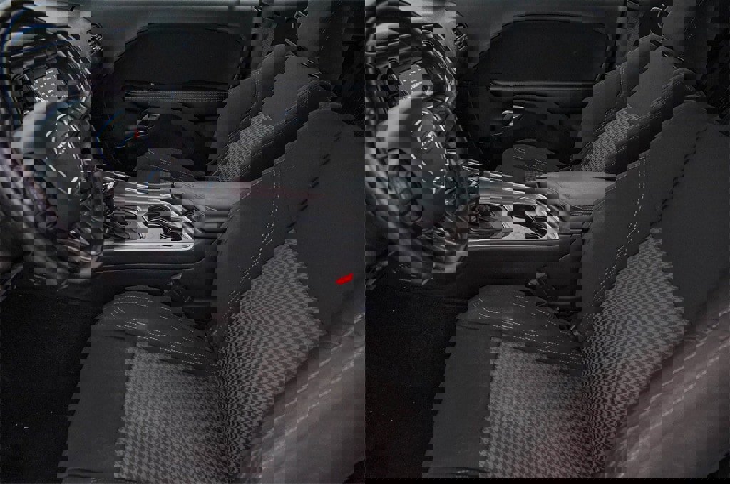 Used 2021 Dodge Challenger SXT w/ Blacktop Package image 9