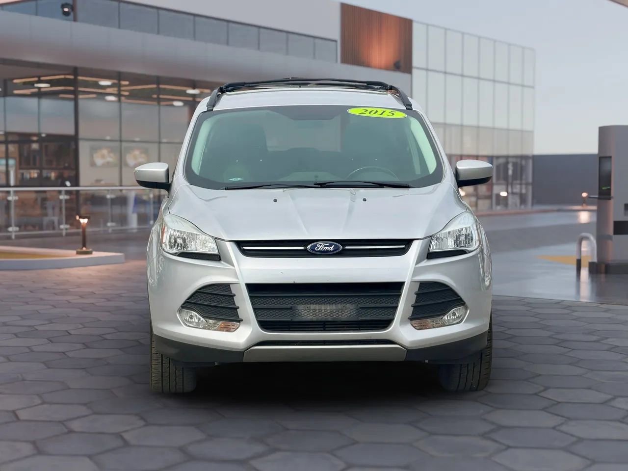 Used 2015 Ford Escape SE w/ Equipment Group 201A image 4