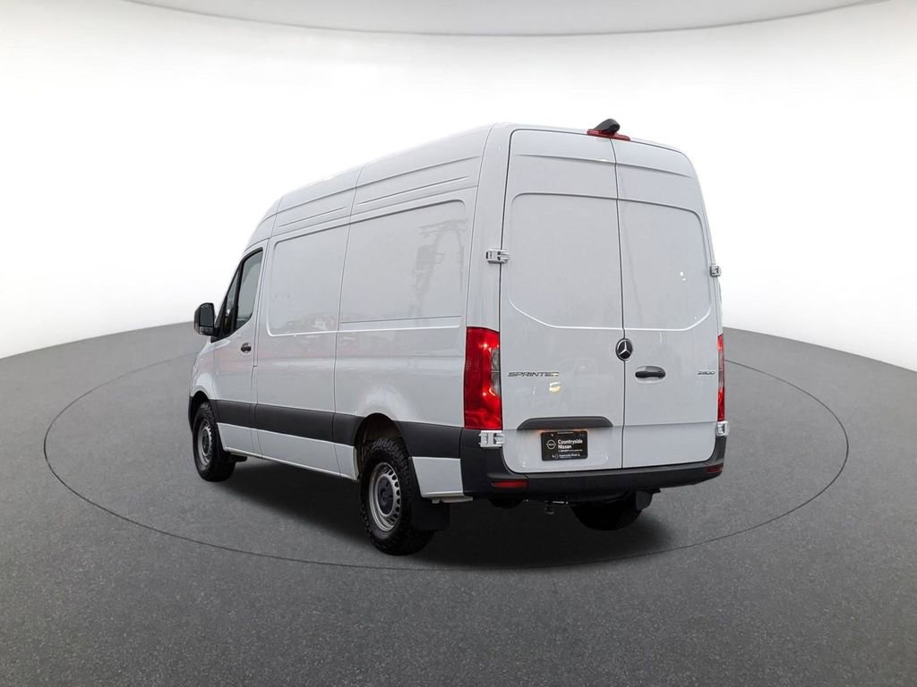 Used 2025 Mercedes-Benz Sprinter 2500 image 7