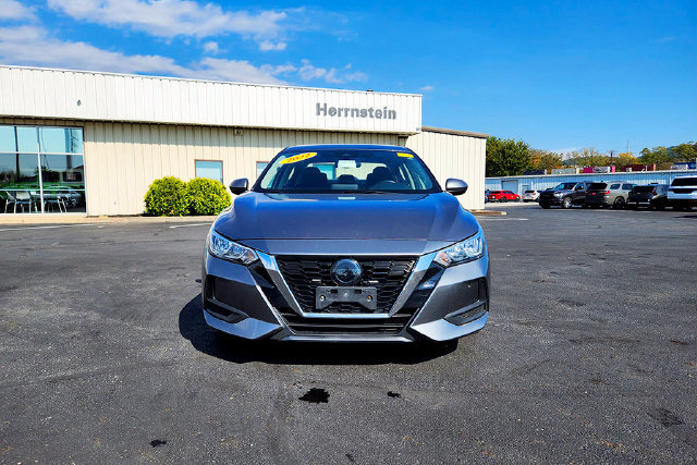 Used 2022 Nissan Sentra SV FWD image 2