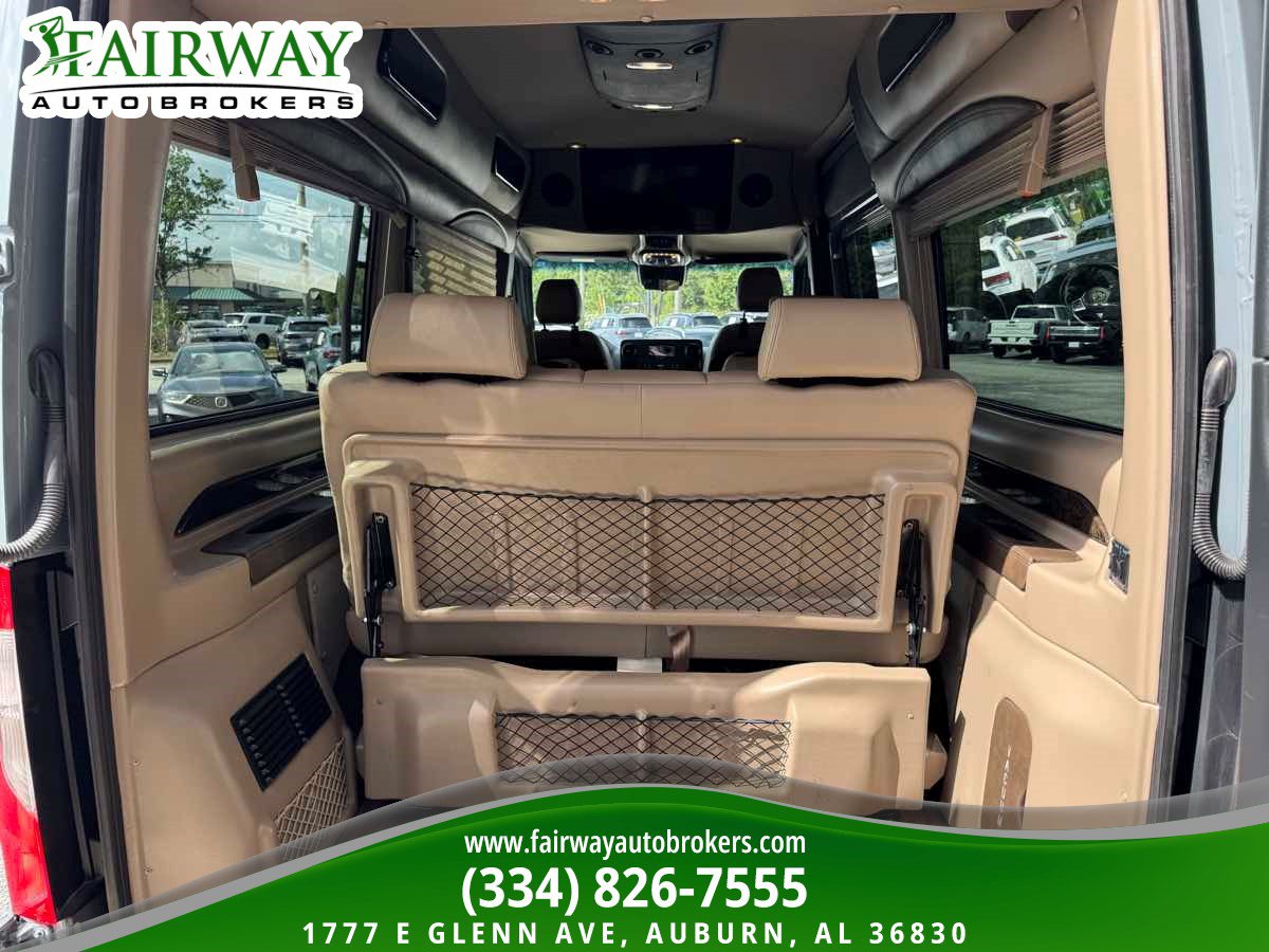 Used 2022 Mercedes-Benz Sprinter 2500 image 30