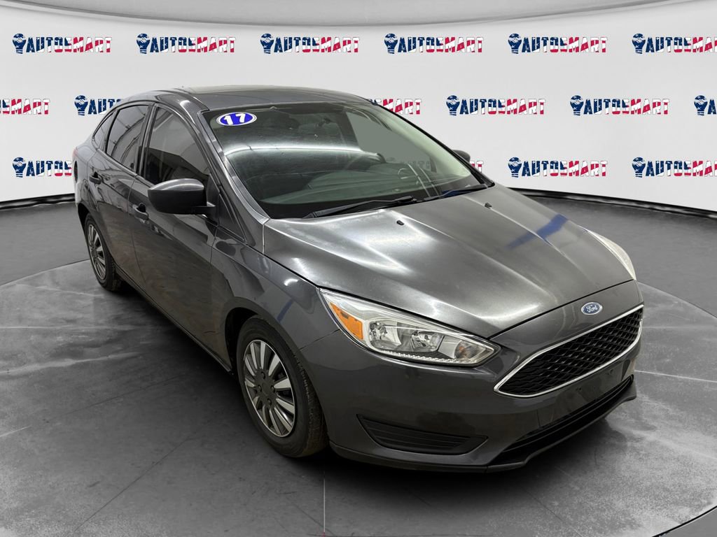 Used 2017 Ford Focus S image 1