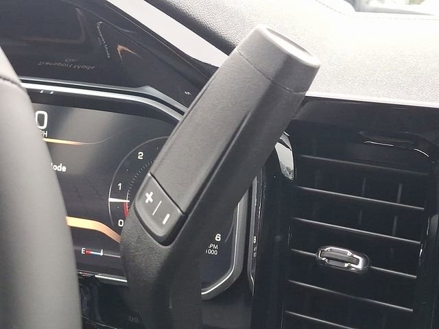 New 2026 GMC Sierra 1500 Elevation image 13