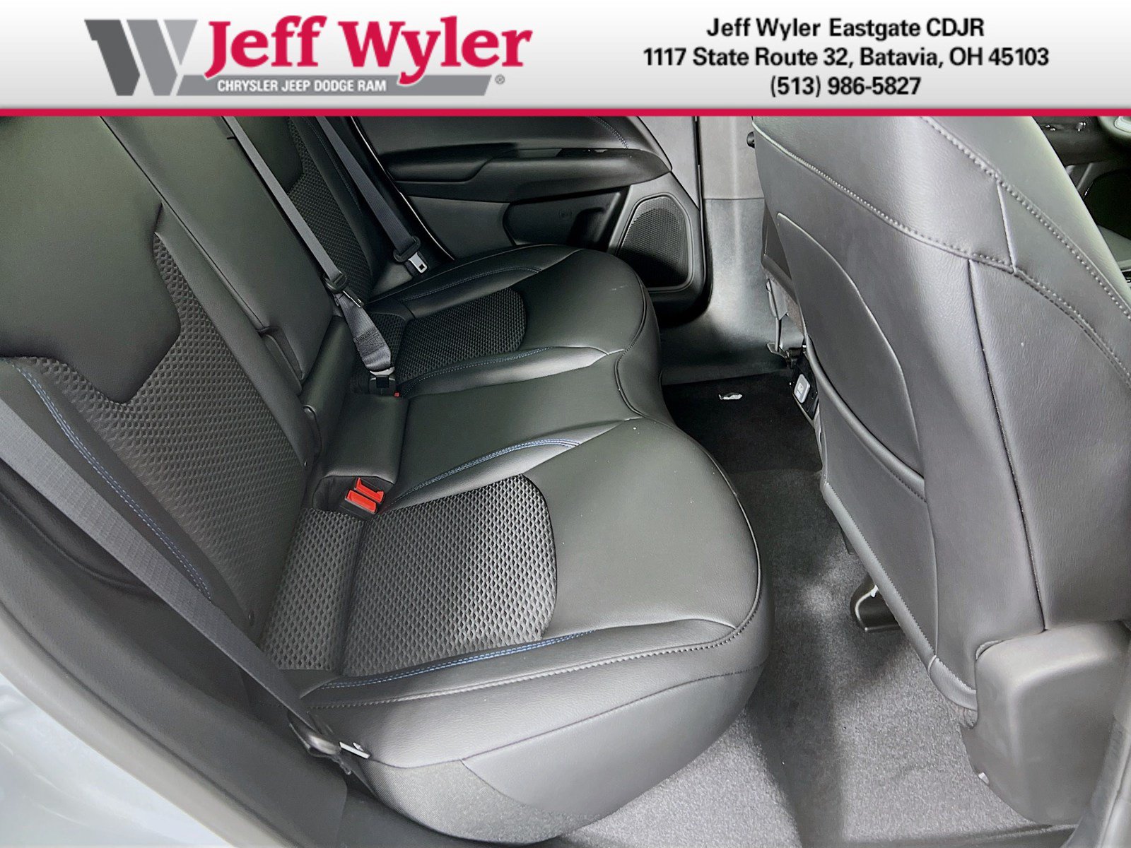 New 2026 Jeep Compass Latitude AWD/4WD image 23