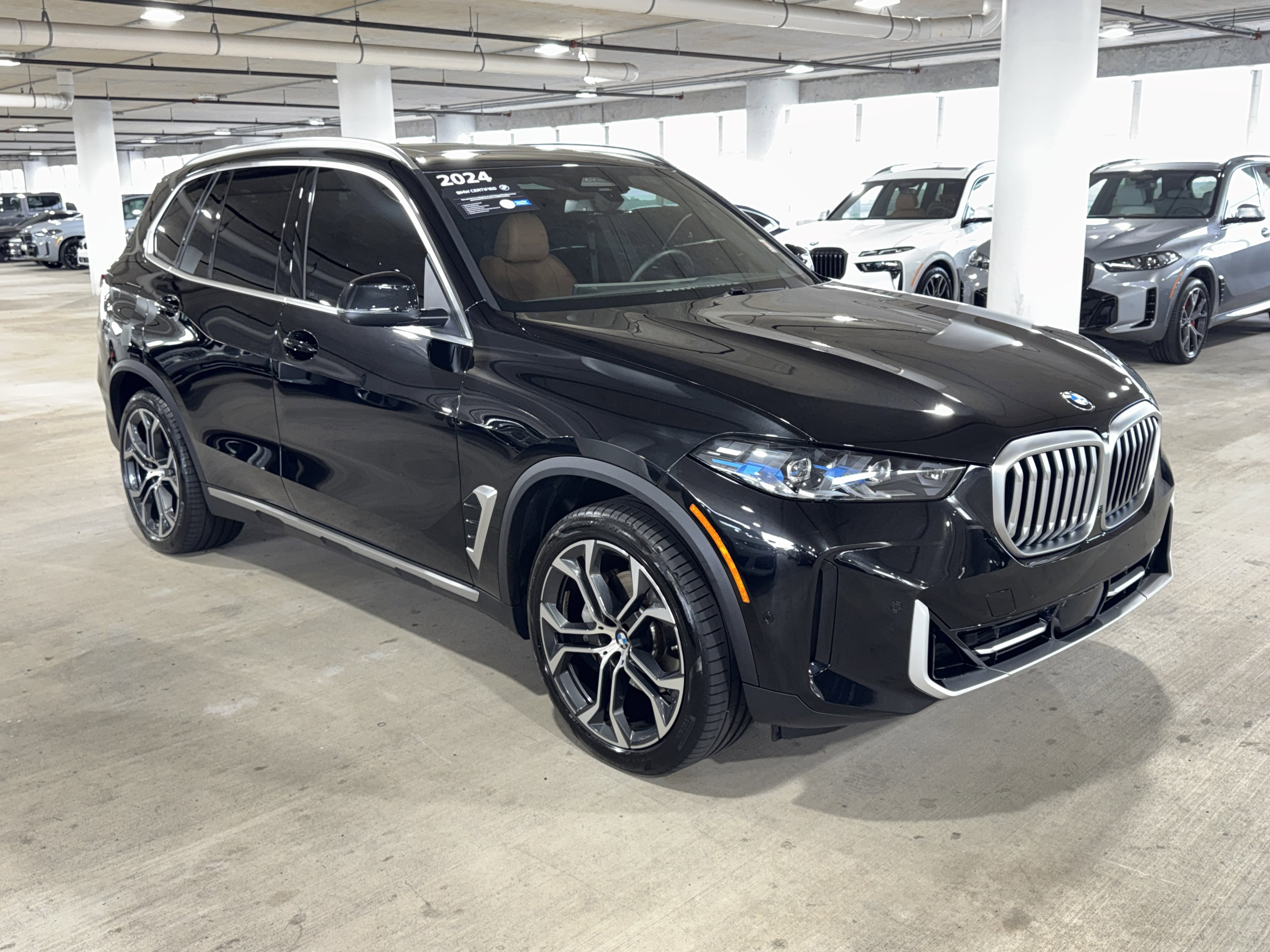 Certified 2024 BMW X5 xDrive40i w/ Premium Package image 2
