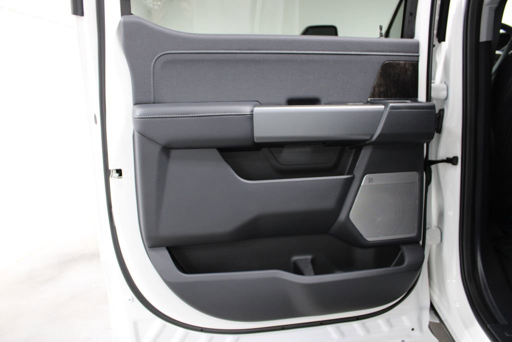 New 2026 Ford F250 Lariat w/ Black Appearance Package image 26