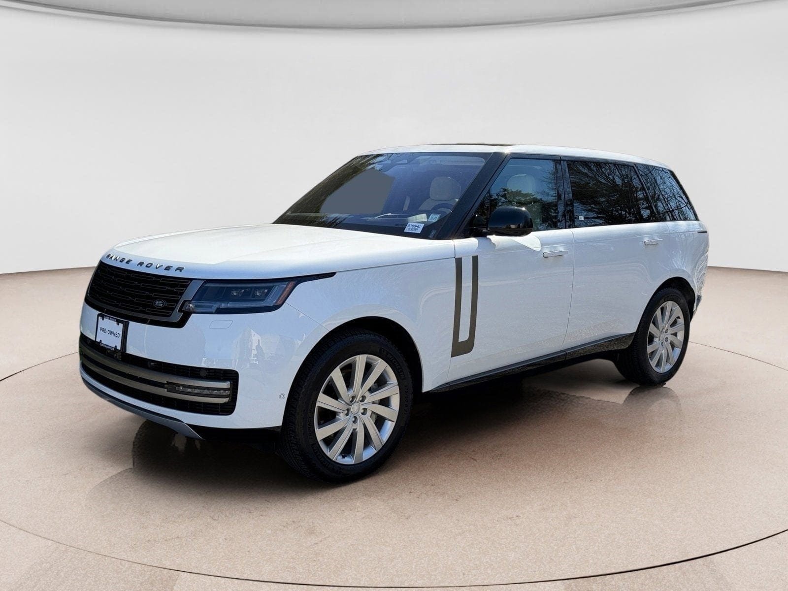 Certified 2023 Land Rover Range Rover Long Wheelbase SE AWD/4WD image 1