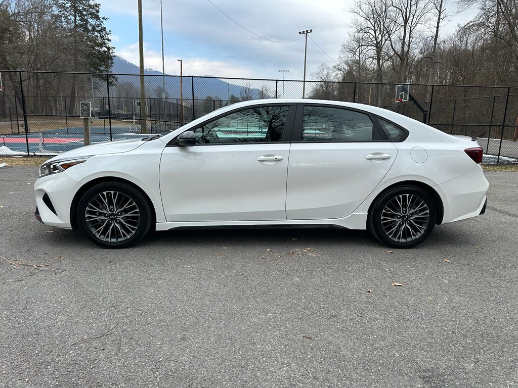 Used 2024 Kia Forte GT-Line w/ GT-Line Premium Package image 7