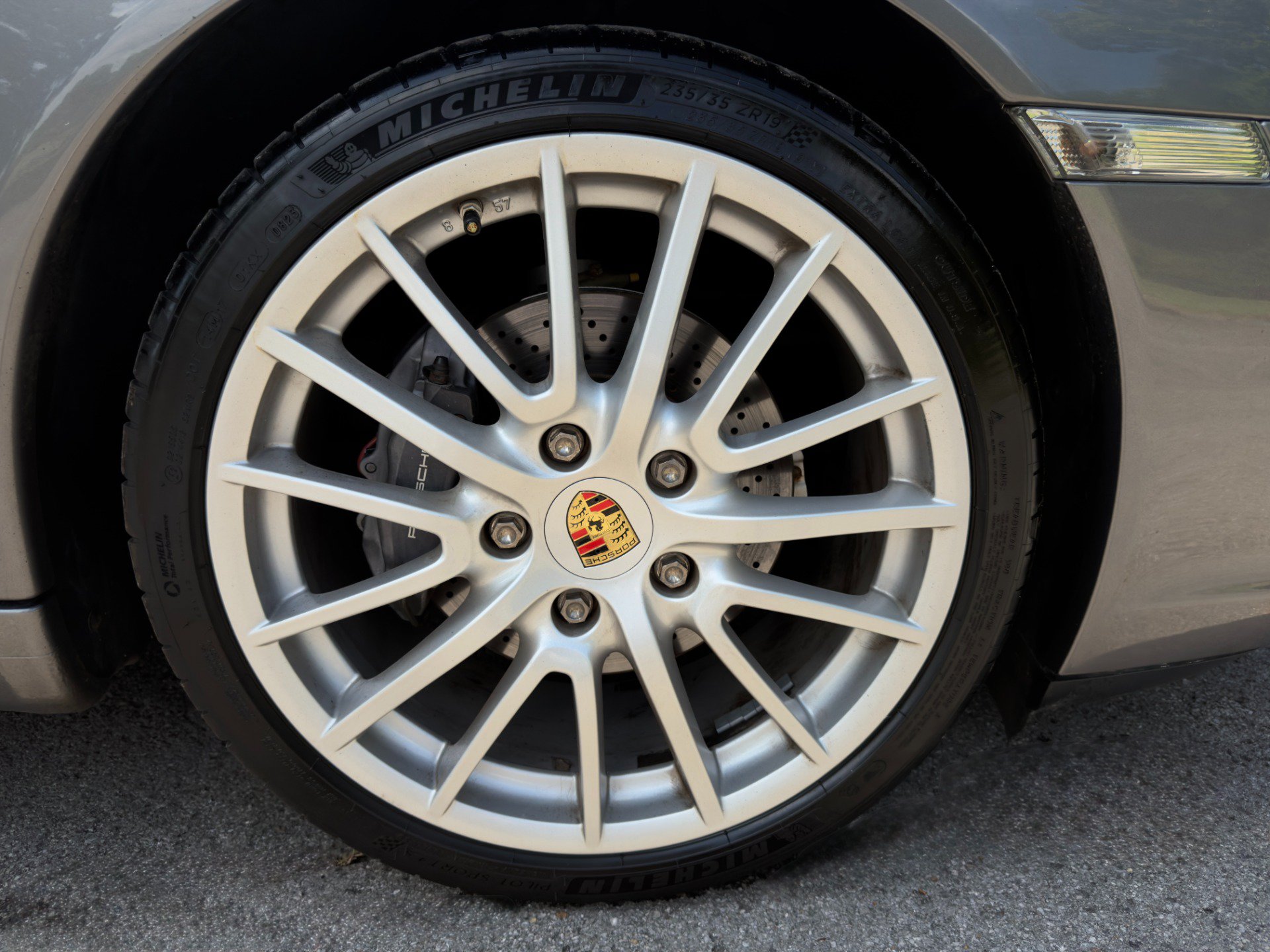 Used 2008 Porsche 911 GT3 RS image 33