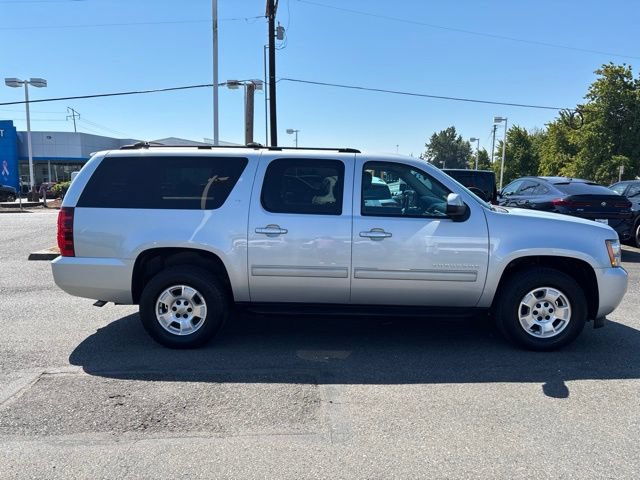 Used 2014 Chevrolet Suburban LT AWD/4WD image 6