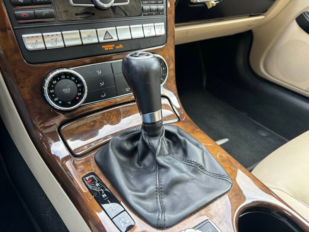 Used 2015 Mercedes-Benz SLK 250 2015 MERCEDES-BENZ SLK 250 image 29