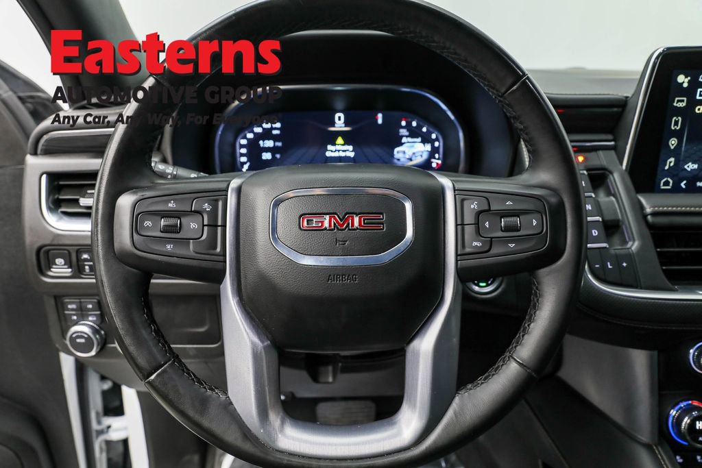 Used 2024 GMC Yukon XL SLT image 10