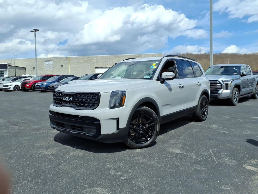 Used 2024 Kia Telluride EX X-Line AWD/4WD image 3