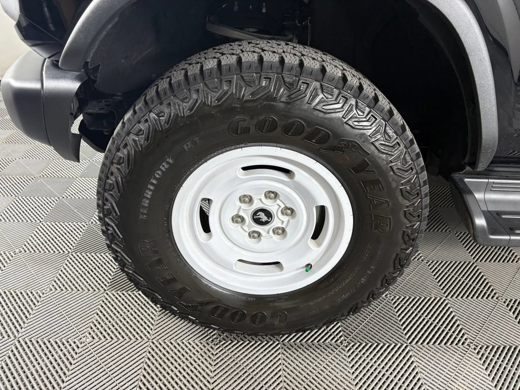 Certified 2025 Ford Bronco Heritage Edition AWD/4WD image 10