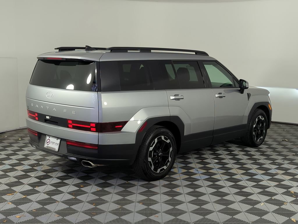 Used 2025 Hyundai Santa Fe SEL image 5