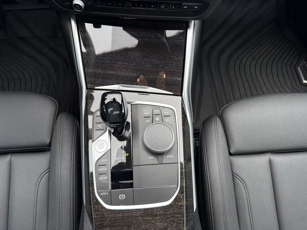 Used 2020 BMW 330i xDrive Sedan w/ Driving Assistance Package image 21