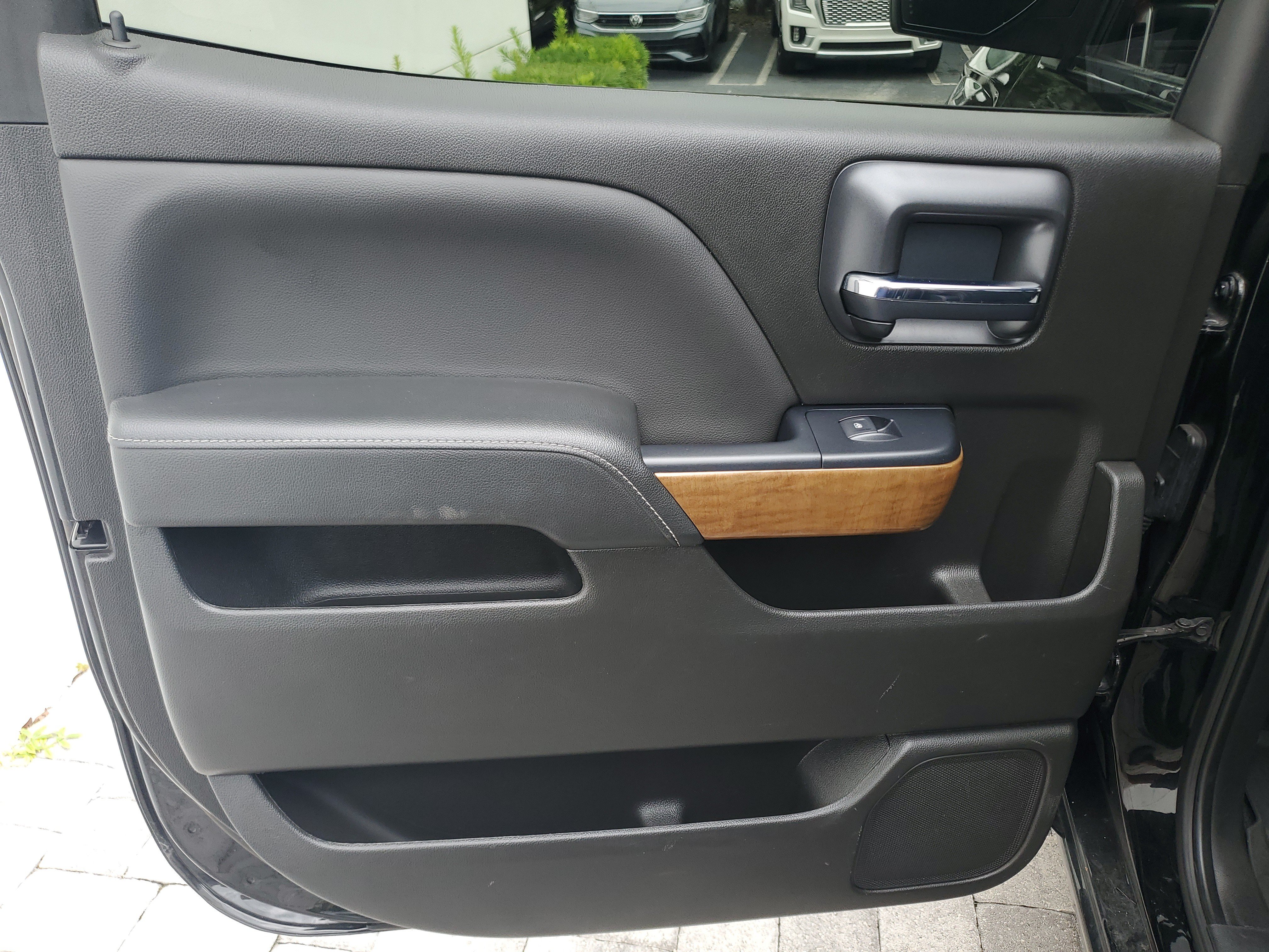 Used 2018 Chevrolet Silverado 1500 LTZ w/ Sport Package RWD image 8