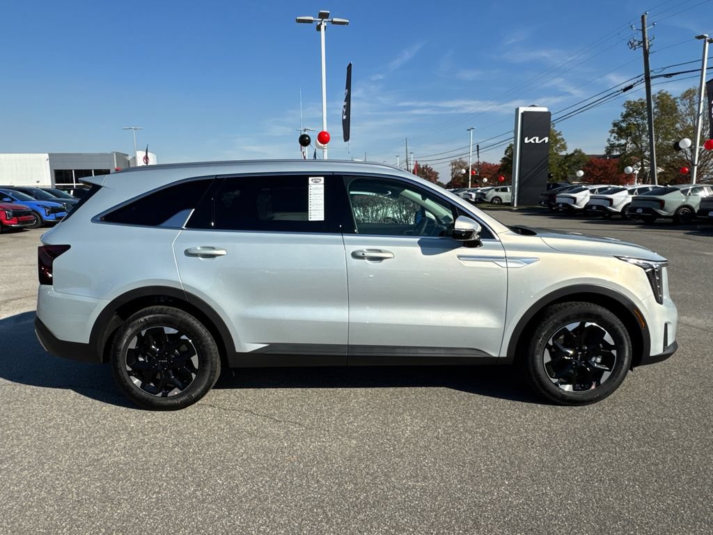 New 2026 Kia Sorento S w/ S Panoramic Sunroof Package FWD video 2