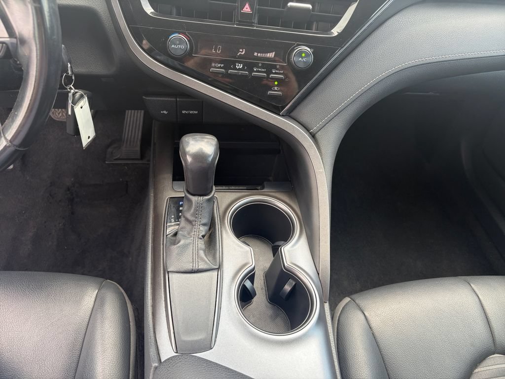 Used 2021 Toyota Camry SE FWD image 24