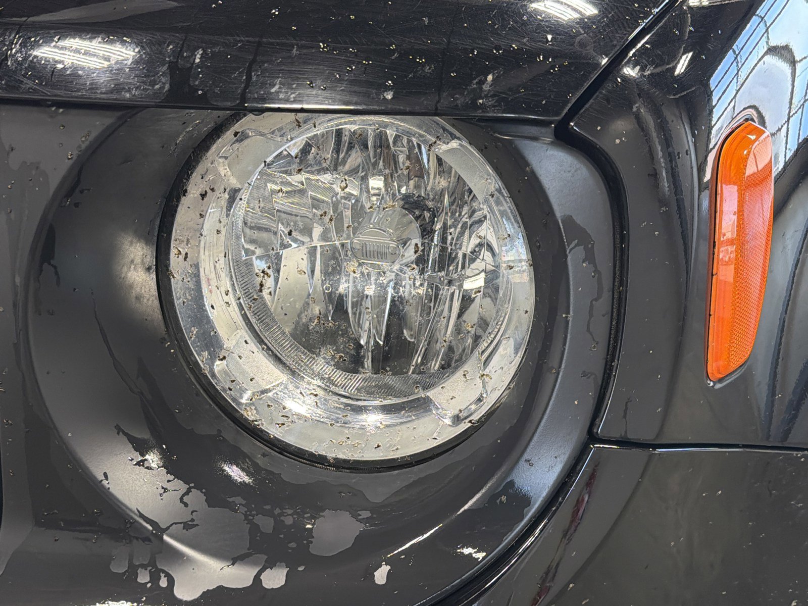 Used 2017 Jeep Renegade Latitude w/ Cold Weather Group AWD/4WD image 10