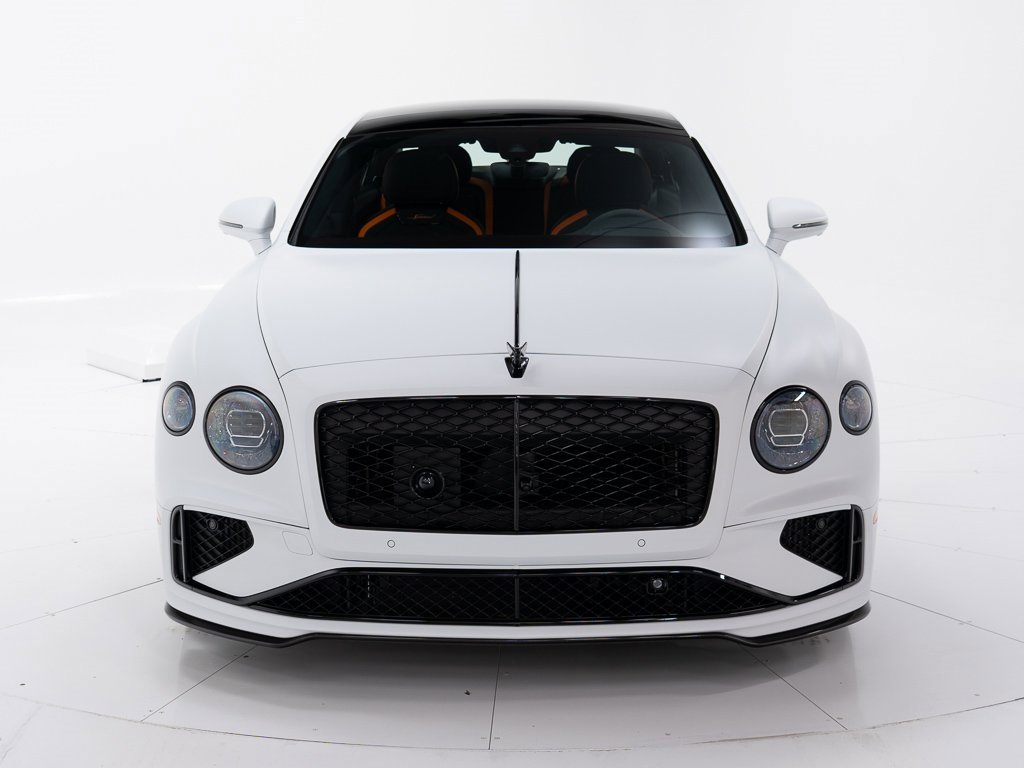 Used 2025 Bentley Flying Spur Plug-In Hybrid image 8