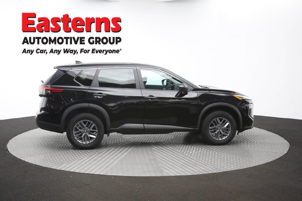 Used 2024 Nissan Rogue S AWD/4WD image 47