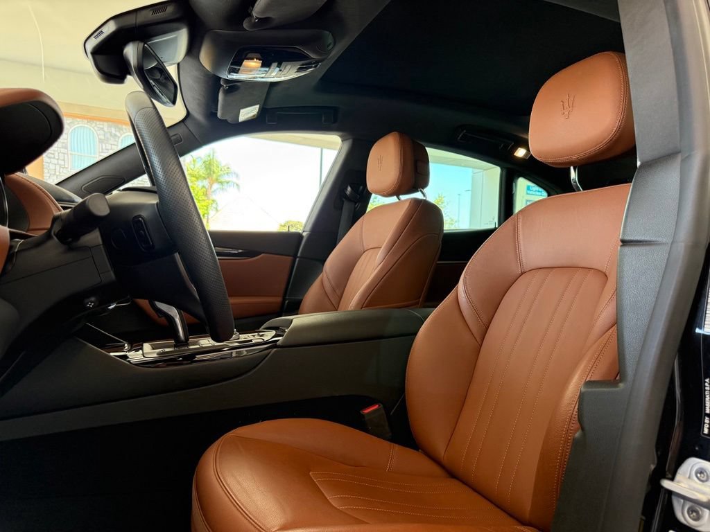 Certified 2022 Maserati Levante GT AWD/4WD image 17