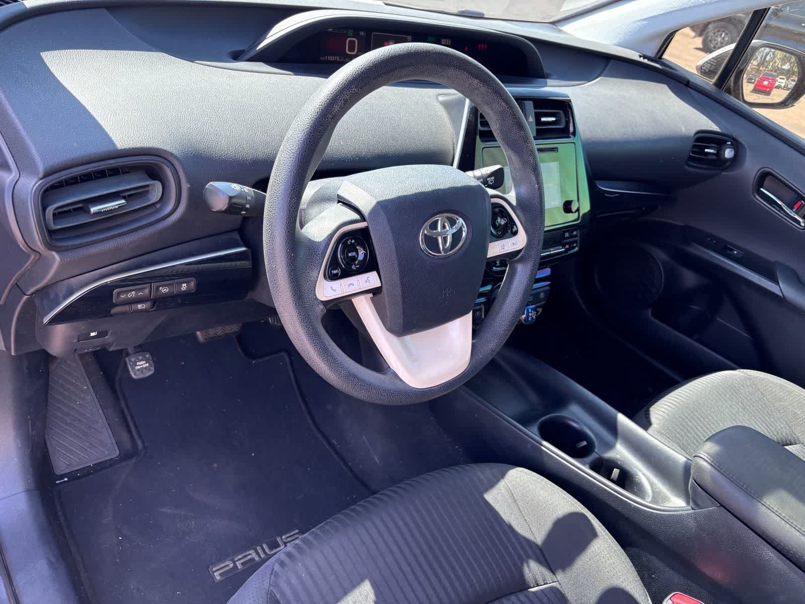 Used 2017 Toyota Prius Two w/ Prius Two Safety Plus Package FWD image 10