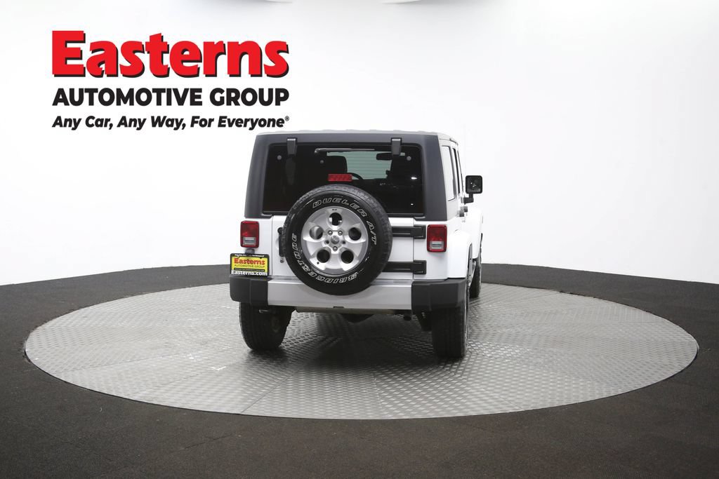 Used 2015 Jeep Wrangler Unlimited Sahara w/ Connectivity Group AWD/4WD image 39