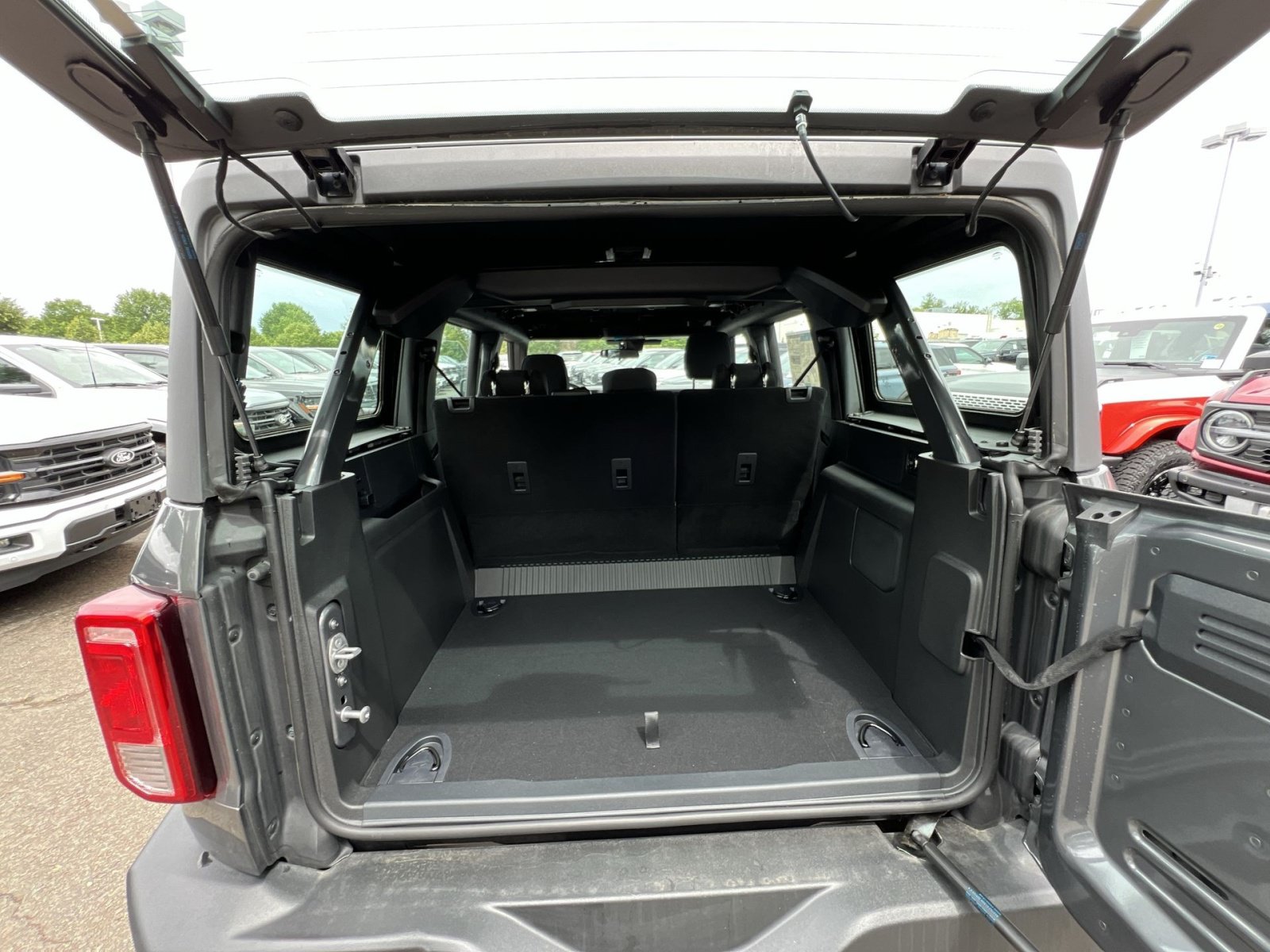 New 2025 Ford Bronco 4-Door AWD/4WD image 44