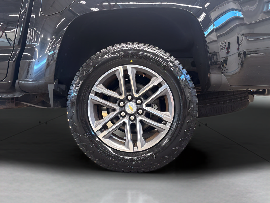 Used 2019 Chevrolet Colorado W/T w/ Custom Special Edition AWD/4WD image 28