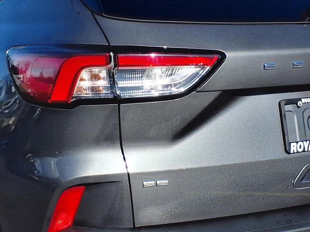 Used 2022 Ford Escape SE w/ Convenience Package image 24
