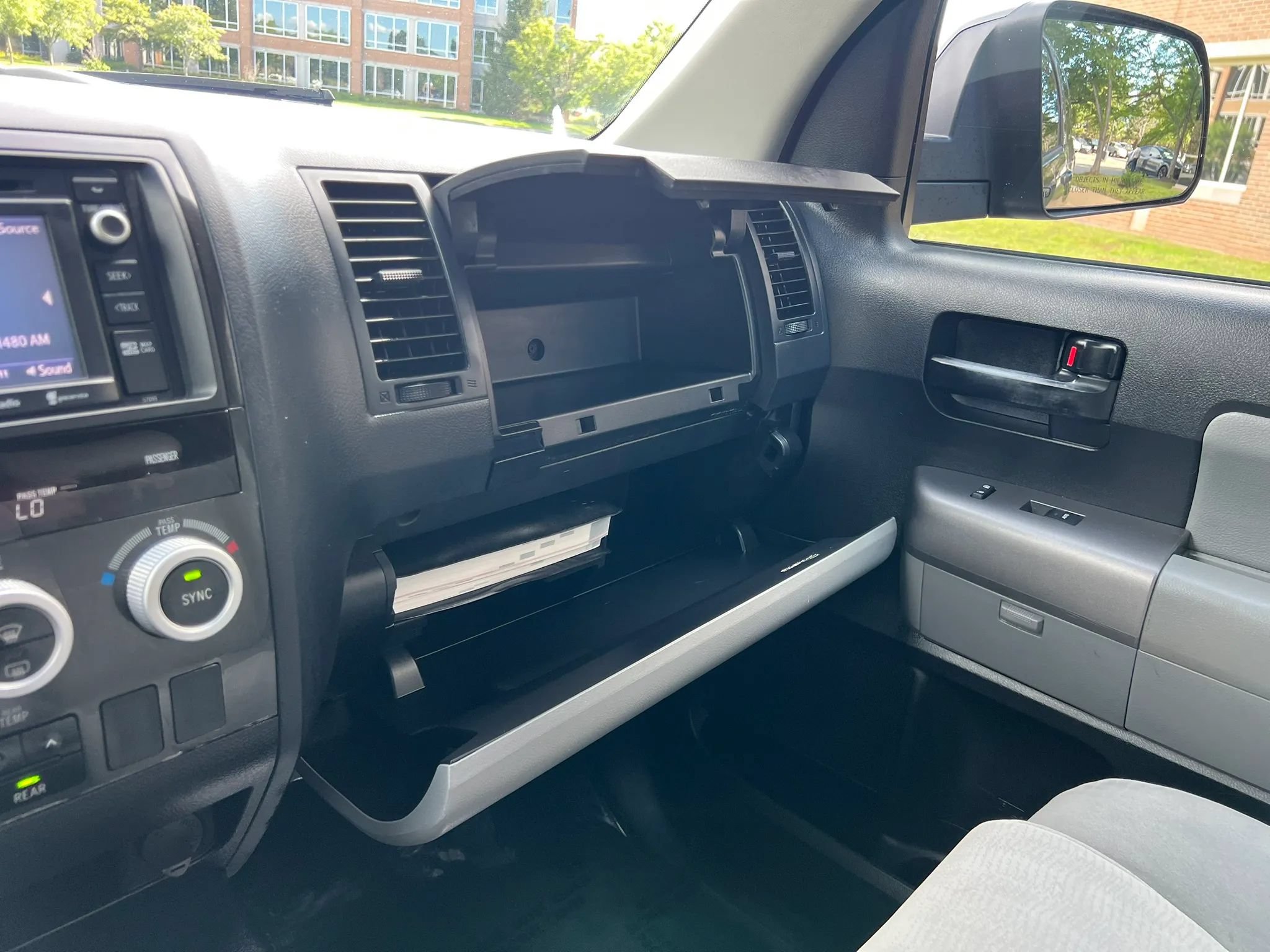 Used 2014 Toyota Sequoia SR5 RWD image 29