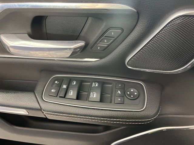 Used 2023 RAM 1500 Laramie AWD/4WD image 31