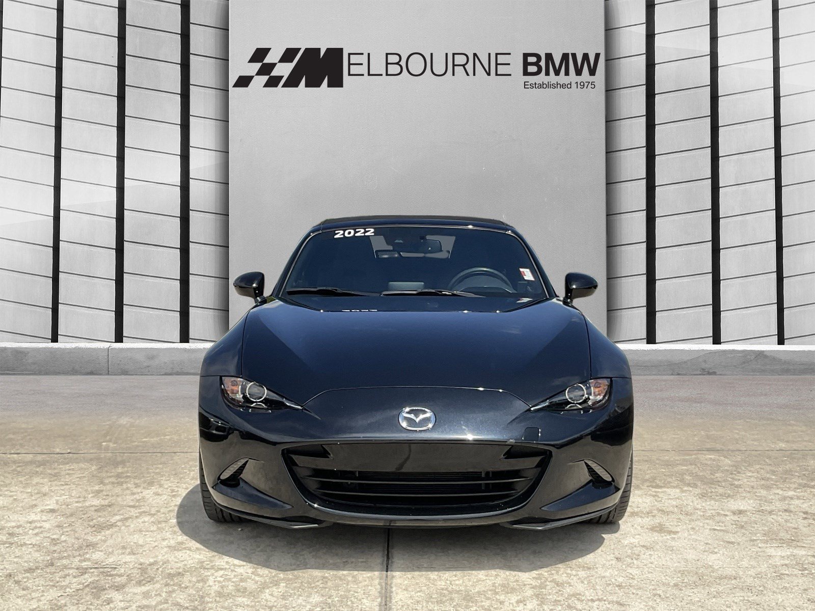 Used 2022 MAZDA MX-5 Miata Grand Touring RWD image 2