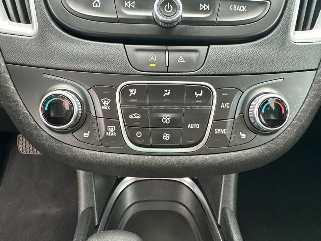 Used 2024 Chevrolet Malibu LT FWD image 19