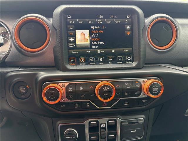Used 2022 Jeep Gladiator Mojave w/ LED Lighting Group AWD/4WD image 18