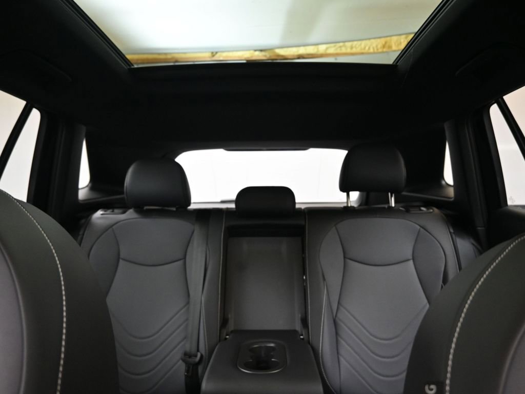 New 2026 Volkswagen Tiguan SE R-Line image 37