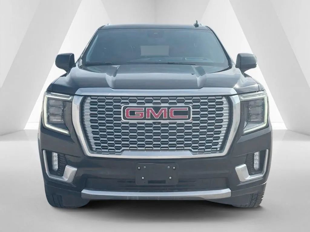 Used 2023 GMC Yukon XL Denali w/ Denali Reserve Package AWD/4WD image 2