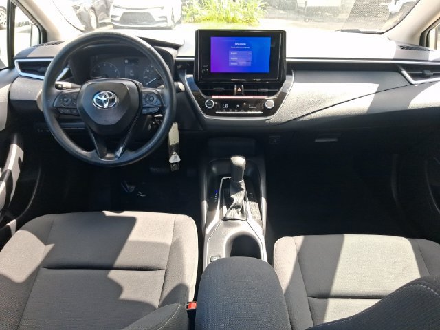 Used 2025 Toyota Corolla LE FWD image 7