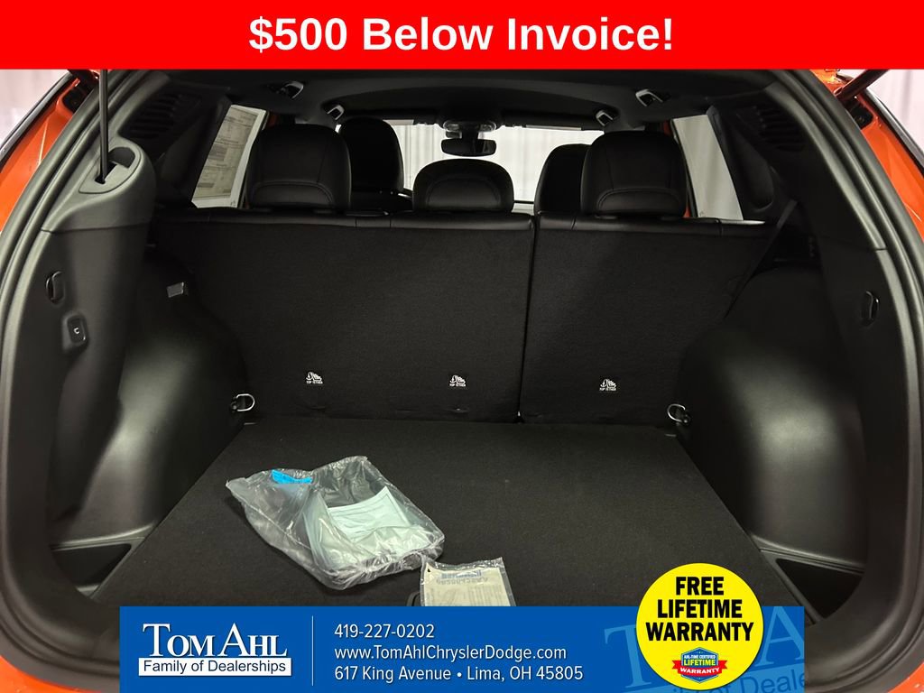 New 2026 Jeep Compass Trailhawk image 21