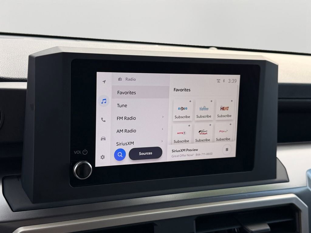 Used 2025 Toyota Tacoma SR5 AWD/4WD image 18