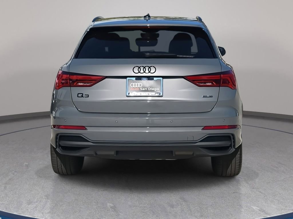 Certified 2025 Audi Q3 2.0T Premium w/ Convenience Package image 4