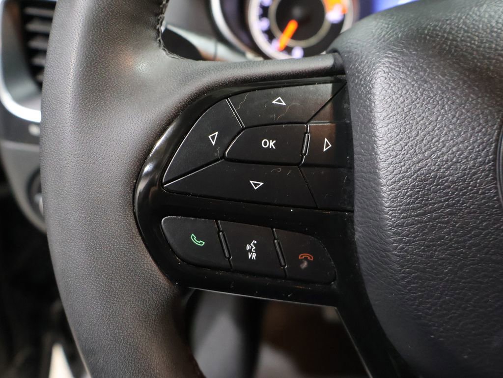 Used 2023 Jeep Cherokee Altitude Lux image 40